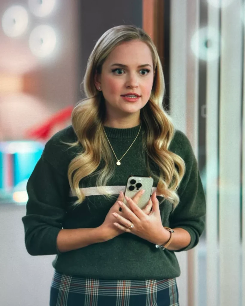 Ainsley's Green Sweater With Stripe
