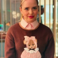 Ainsley's Teddy Bear Sweater on Loot S03E01