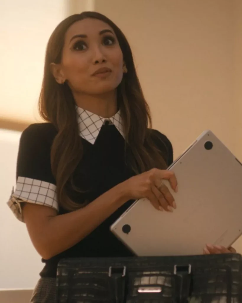 Ali's Black Shirt With Plaid Collar on Running Point S02E02