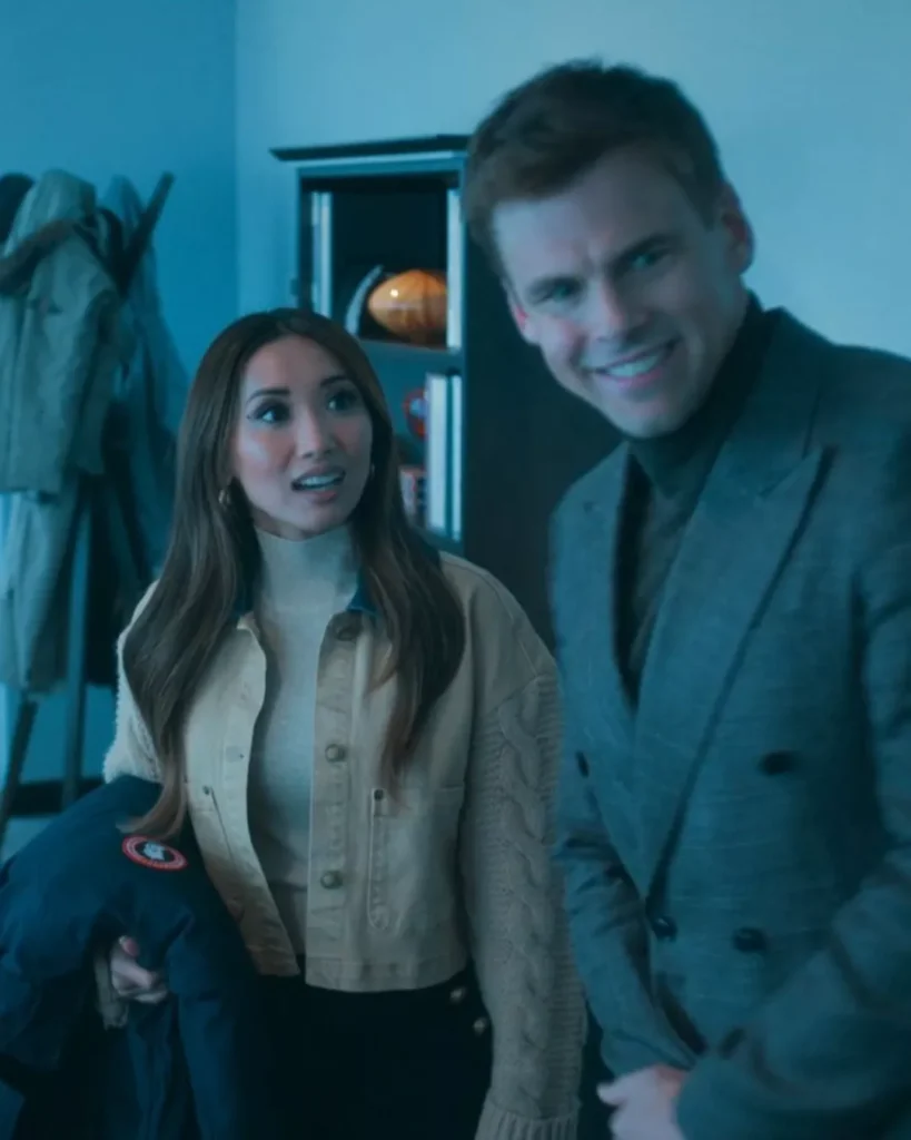 Ali's Knit Sleeve Crop Jacket on Running Point S02E03
