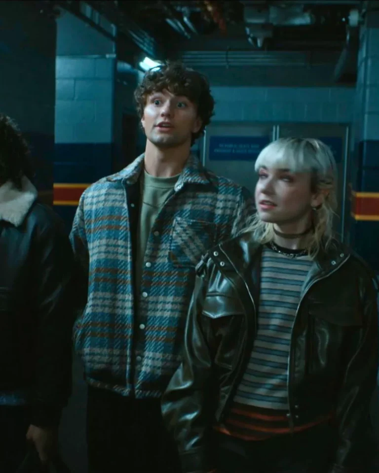 Beau's Plaid Jacket on Off Campus S01E08