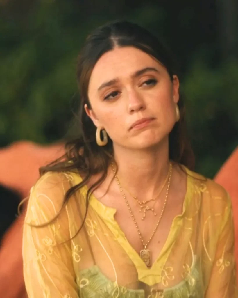 Chelsea's Yellow Cover Up