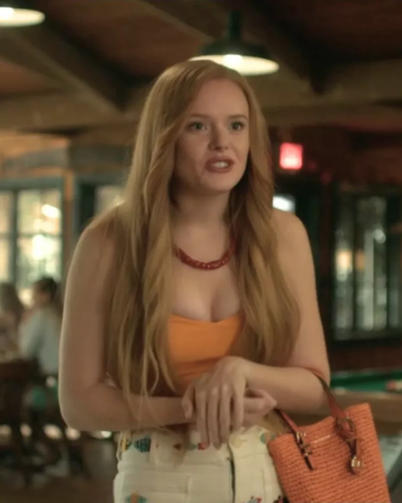 Delilah's Orange Bag on Every Year After S01E06