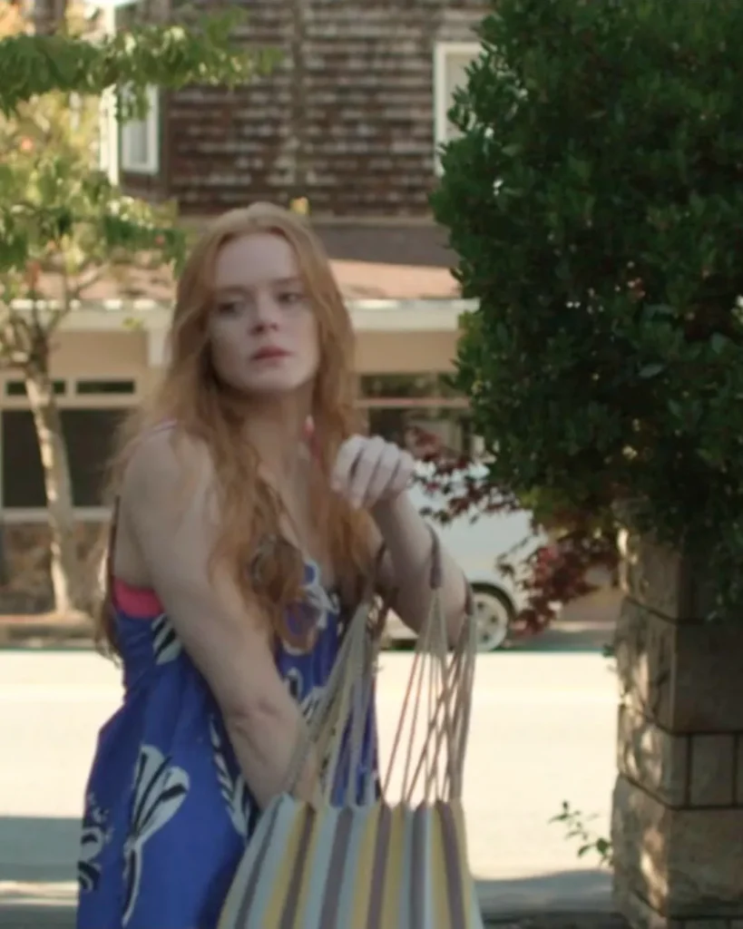 Delilah's Striped Bag on Every Year After S01E07