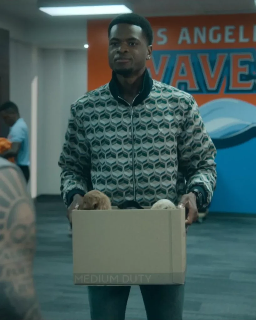 Dyson's Geometric Jacket on Running Point S02E09