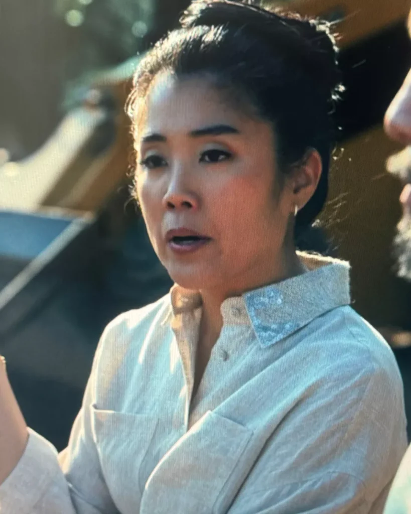 Grace's Embellished linen shirt on Your Friends & Neighbors S01E05