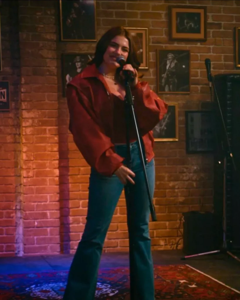 Hannah's Oversized Red Coat on Off Campus S01E03