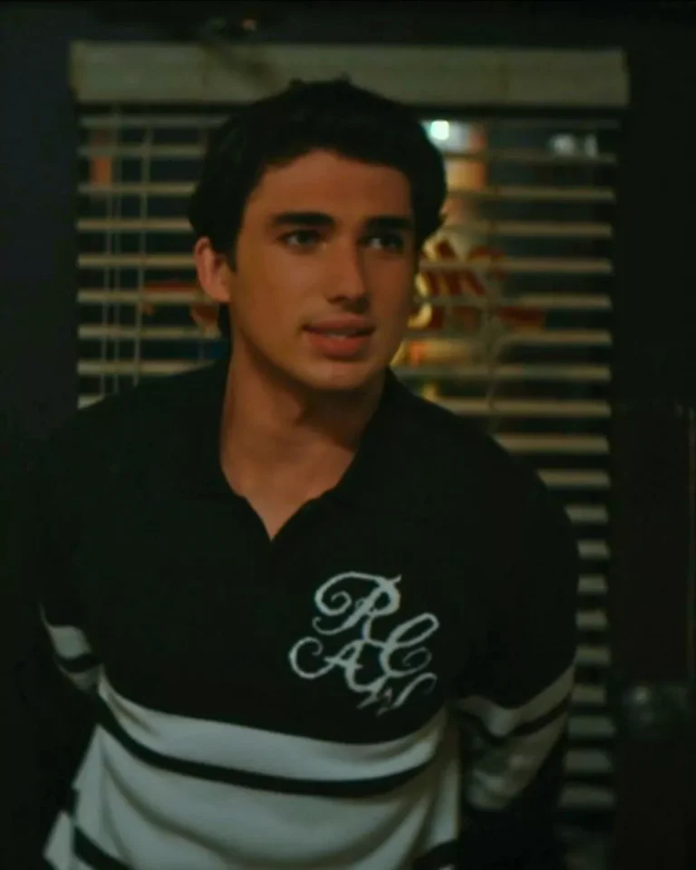 Hunter's Black and White Top on Off Campus S01E08