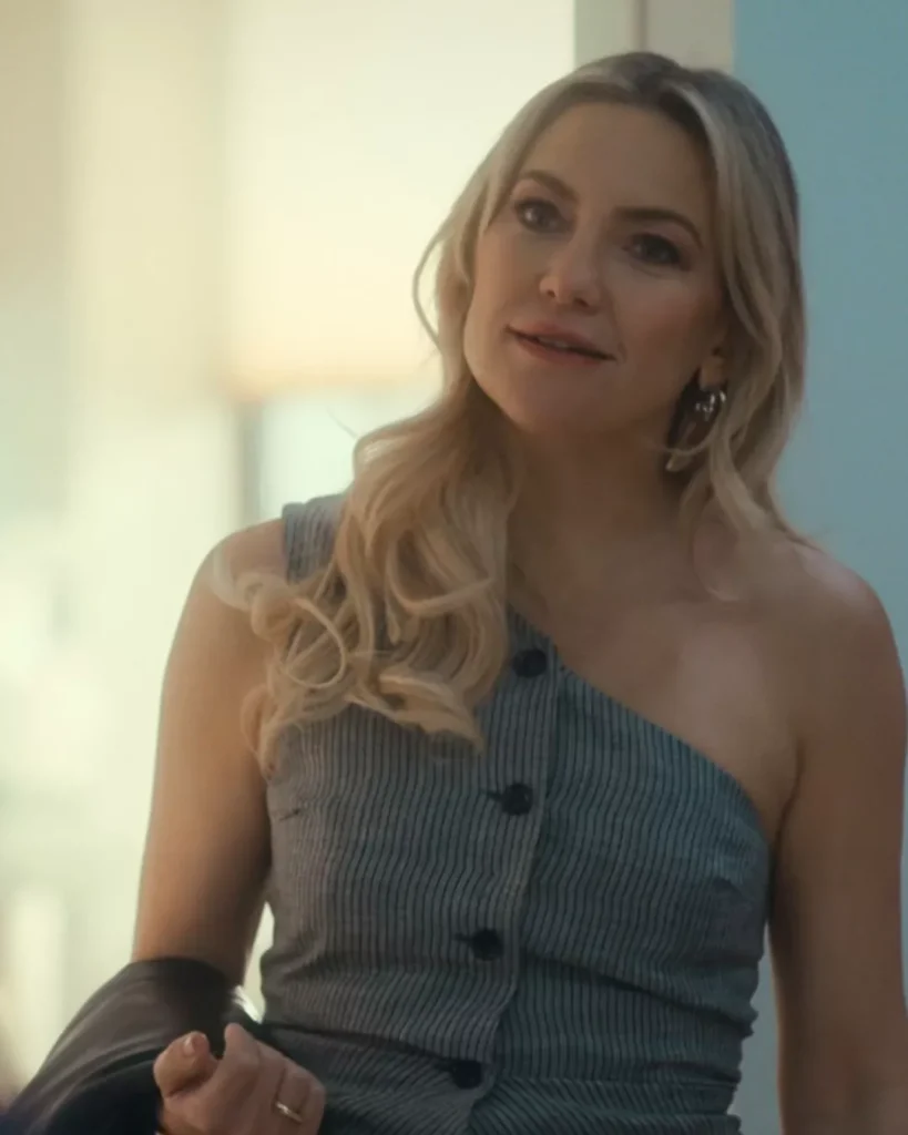 Isla's Grey One-Shoulder Top