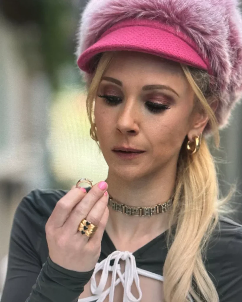 Keeley's Gold Choker Necklace