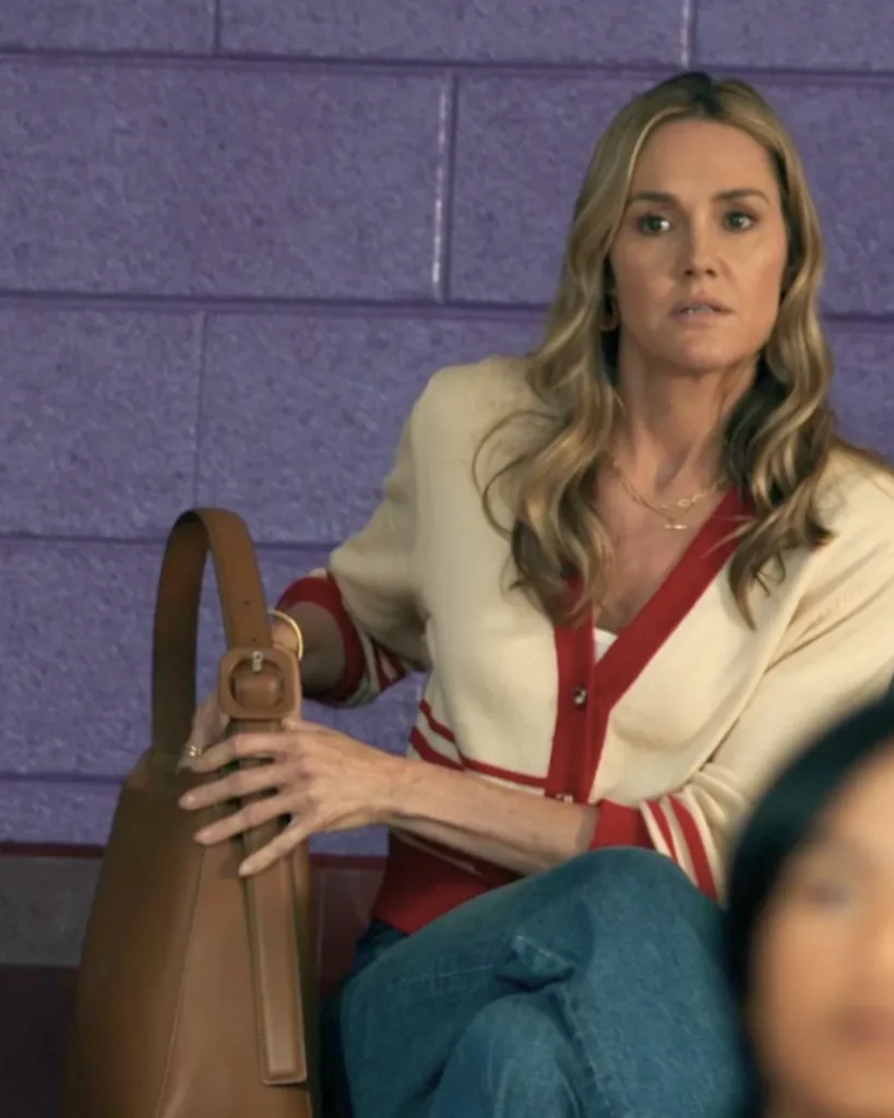 Lori's Brown Leather Bag on It's Not Like That S01E01