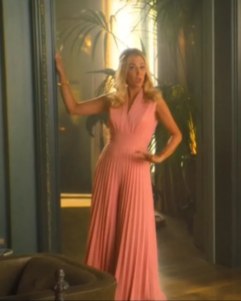 Palm Royale S01E03: Maxine's Peach Jumpsuit