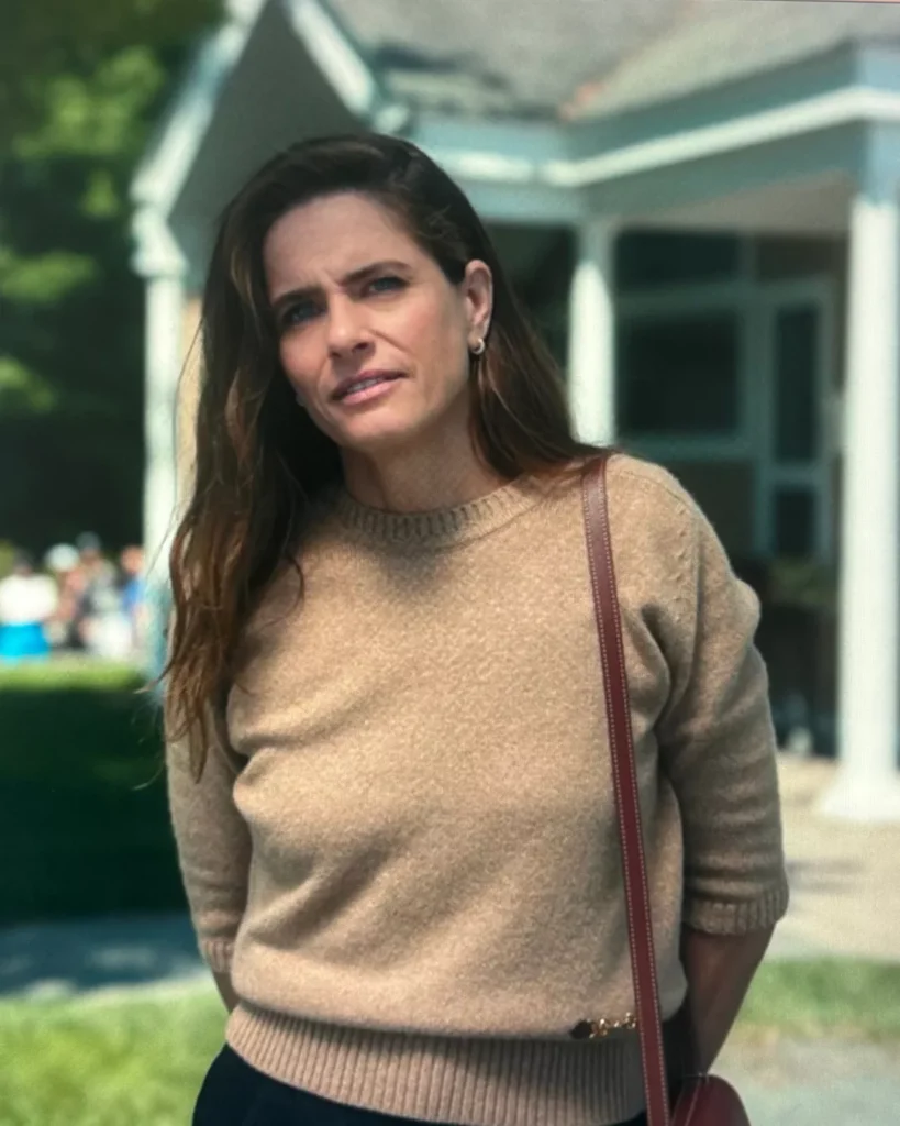 Mel's Cashmere Sweater on Your Friends & Neighbors S01E03