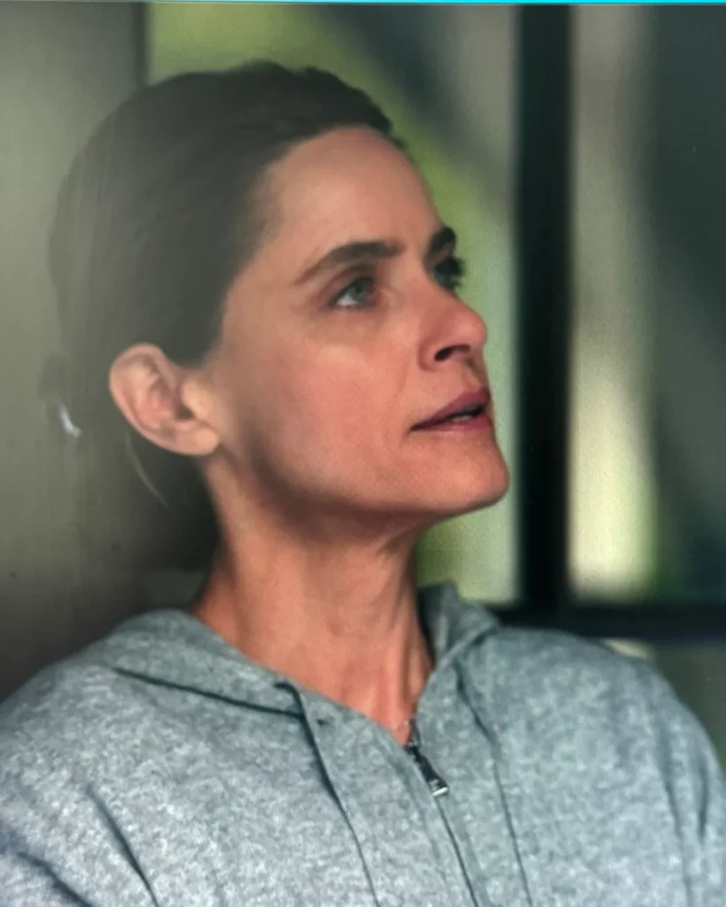 Mel's Grey Hoodie on Your Friends & Neighbors S01E08