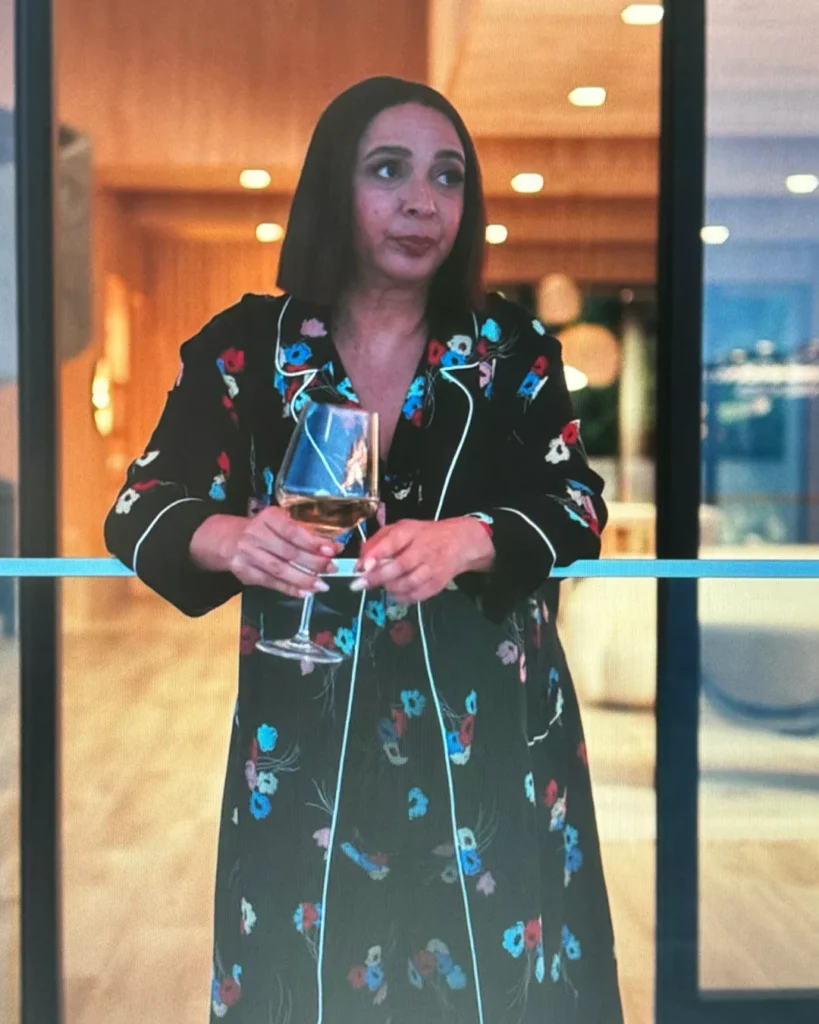 Molly's Black Floral Print Robe