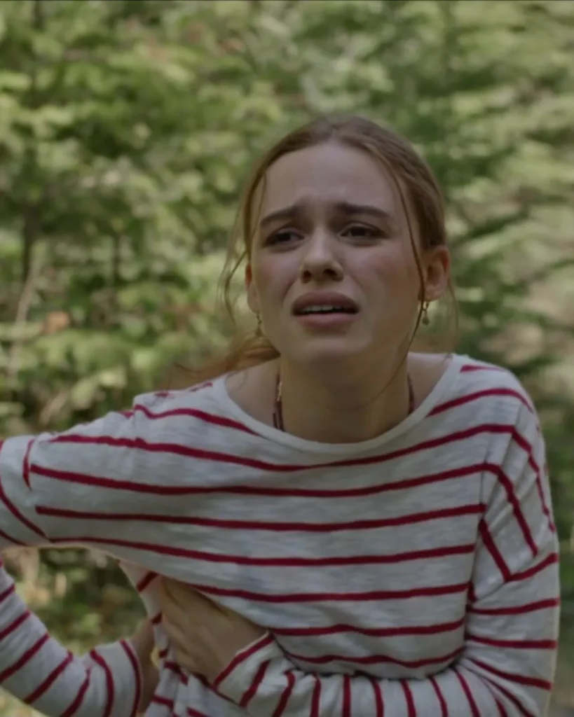 Percy's Red and White Striped Top on Every Year After S01E01
