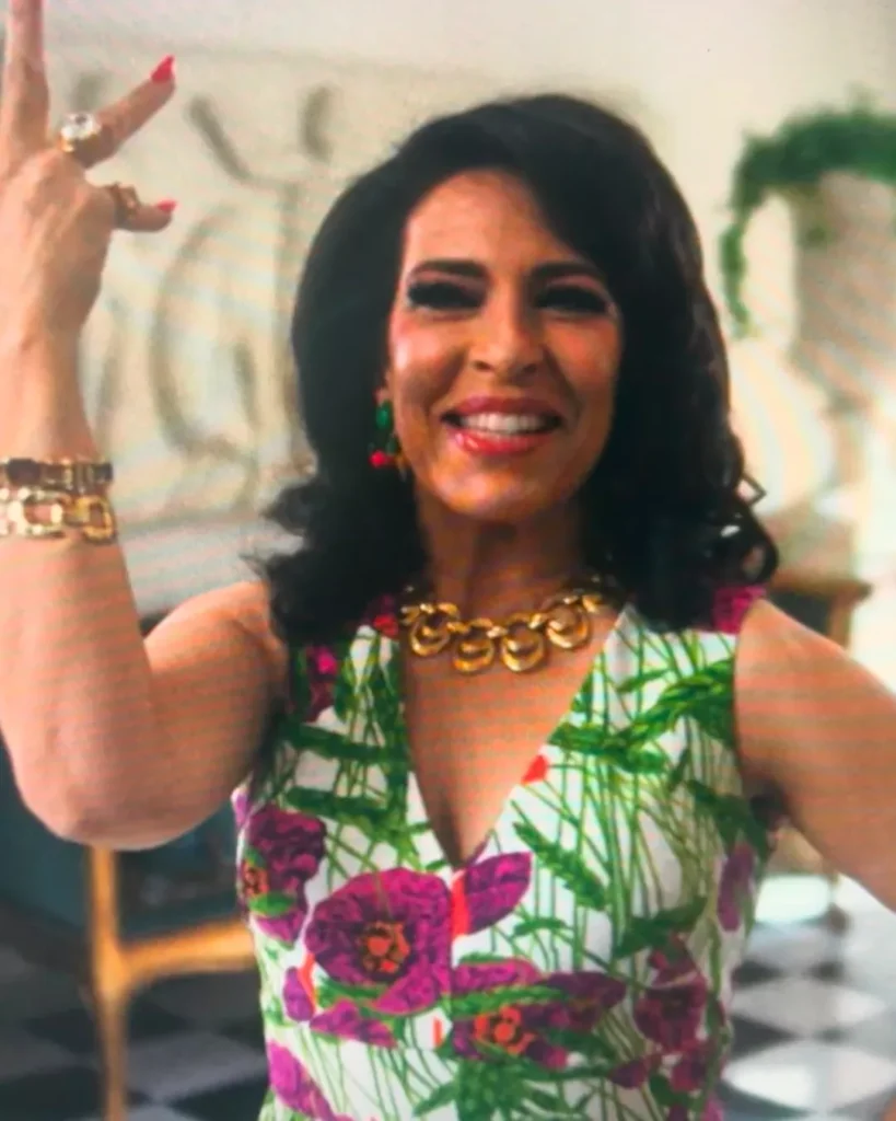 Raquel's Gold Necklace