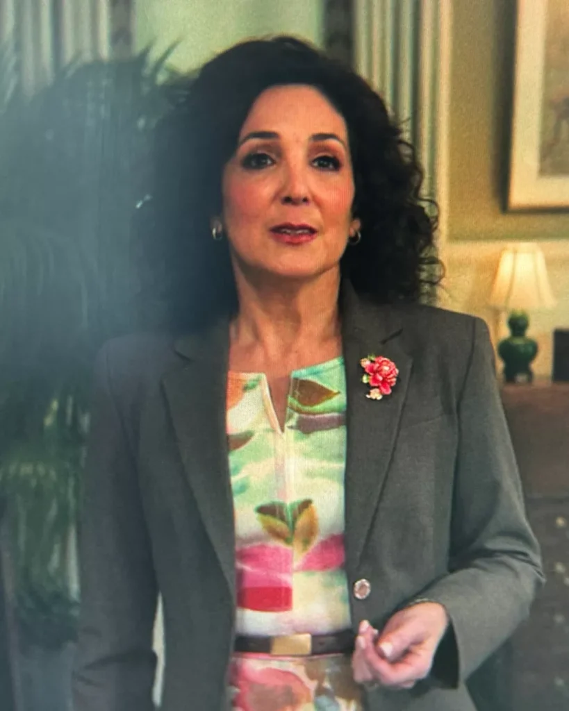 Realtor's Floral Print Dress on Cape Fear S01E02