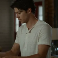 Sam's White Tee on Every Year After S01E01