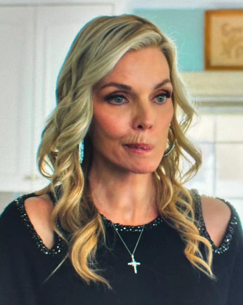 Shyanne's Black cutout Sweater on Margo's Got Money Problems S01E06