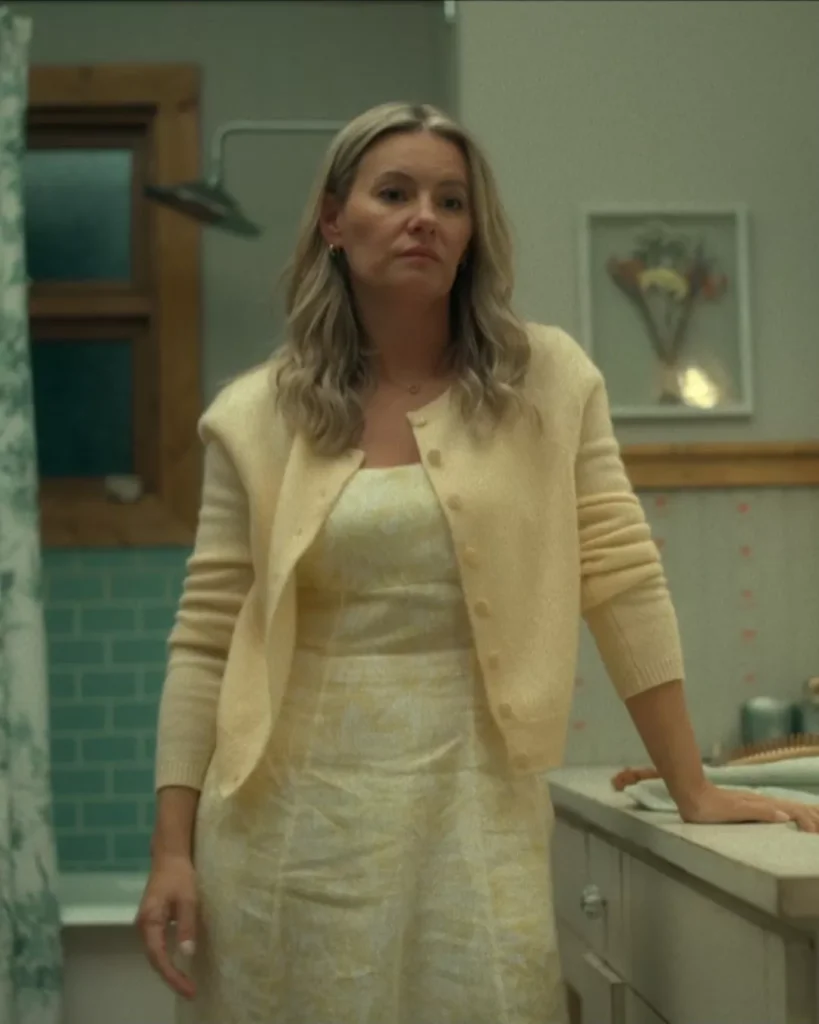 Sue's Yellow Sweater on Every Year After S01E02