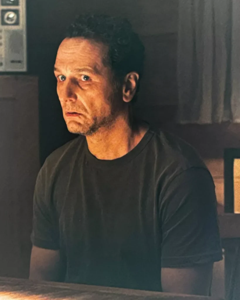 Tom's Black Tee on Widow's Bay S01E03