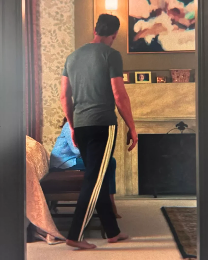 Tom's Black Track Pants on Cape Fear S01E03