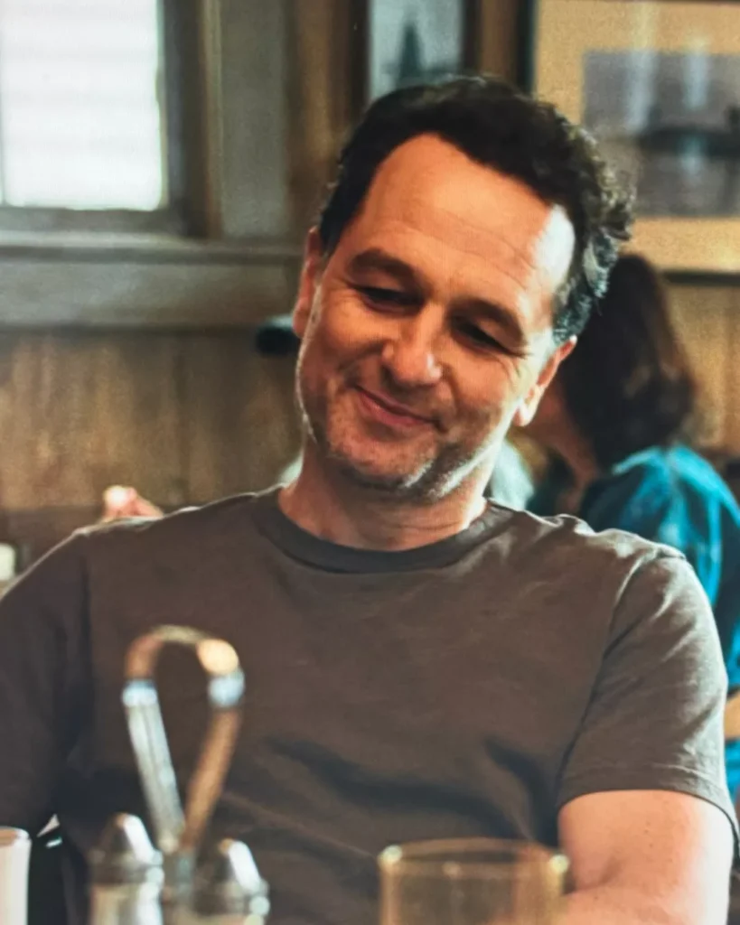 Tom's Brown Tee on Widow's Bay S01E08