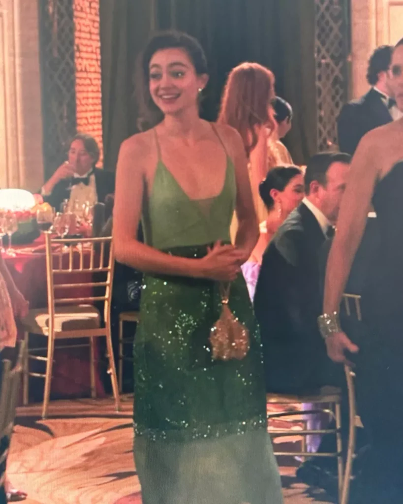 Tori's Green Dress on Your Friends & Neighbors S01E09