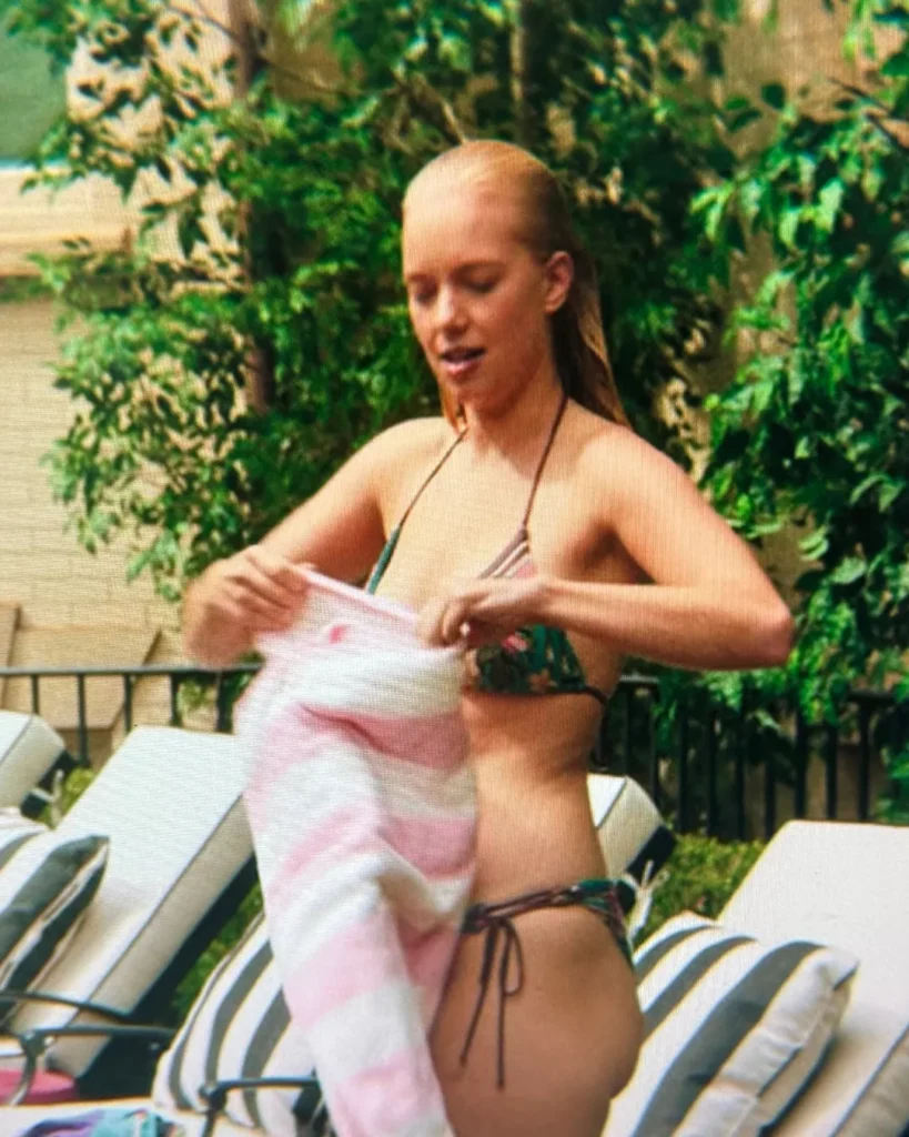 Callie's Triangle Bikini Top on Cape Fear S01E01