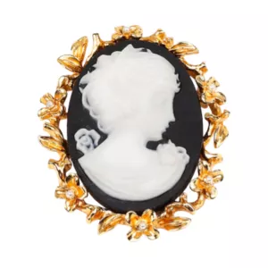 Vintage cameo ring
