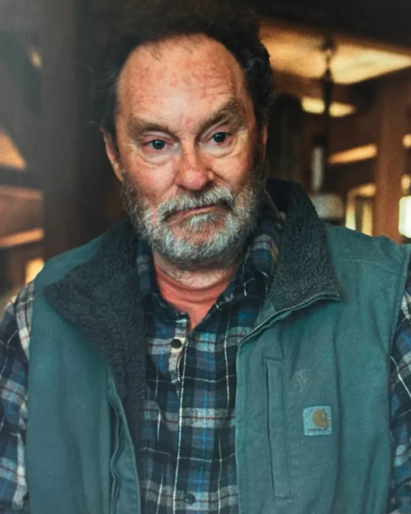 Wyck's Fleece Lined Vest on Widow's Bay S01E08