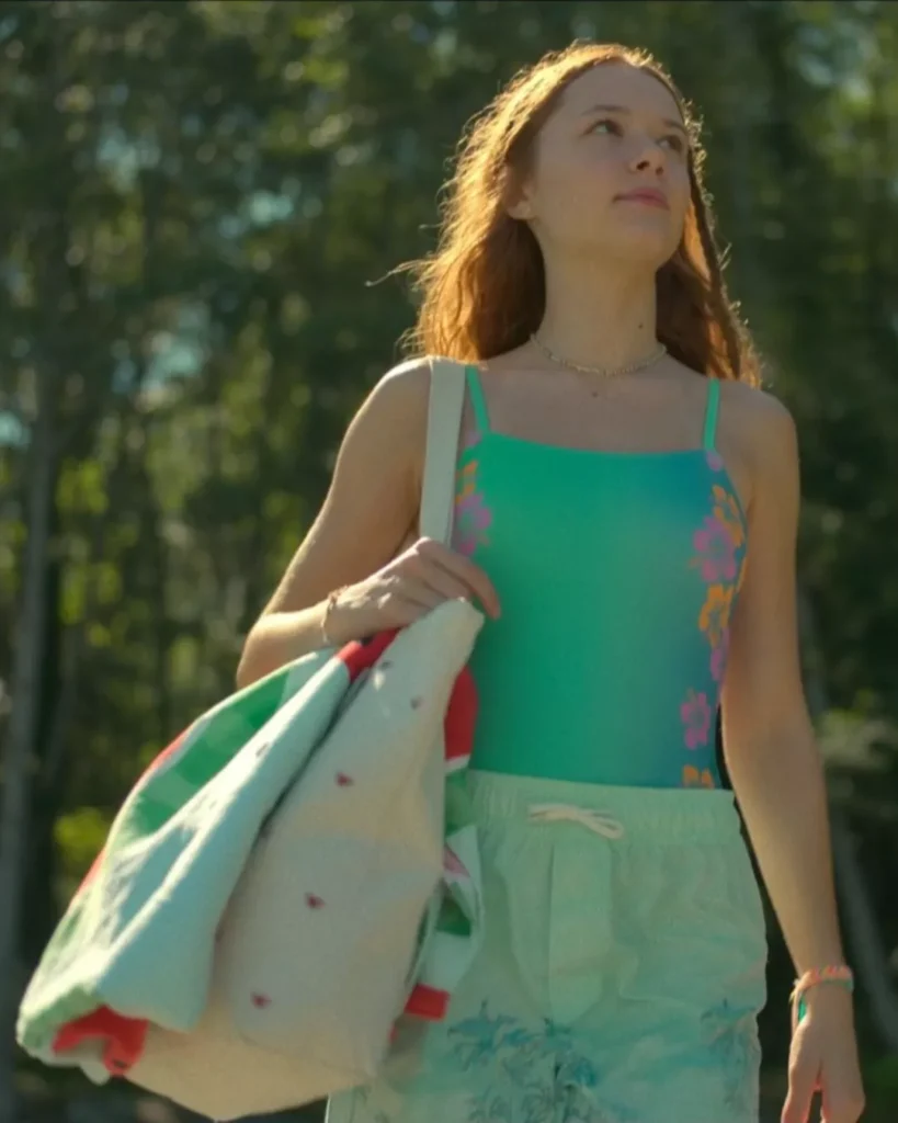 Young Percy's Green Swimsuit on Every Year After S01E01