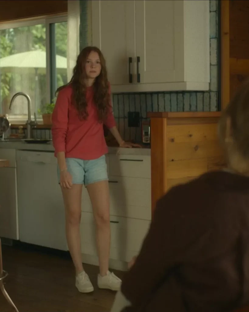 Young Percy's Red Shirt on Every Year After S01E01